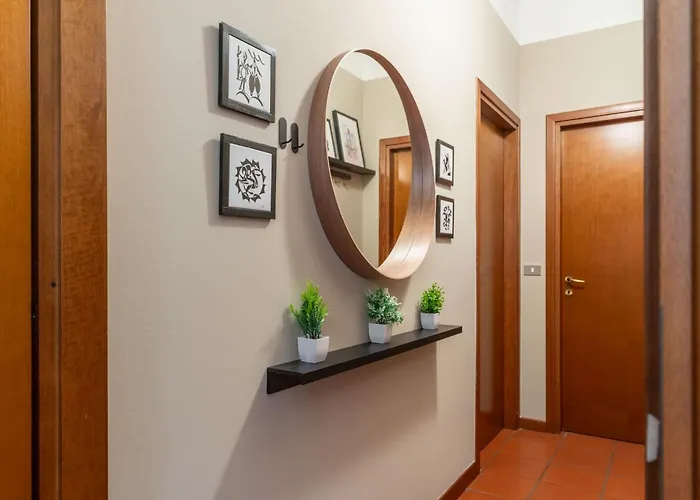 -near Arena & Parking - Pet Friendly Historical Arena Palace Apartman *