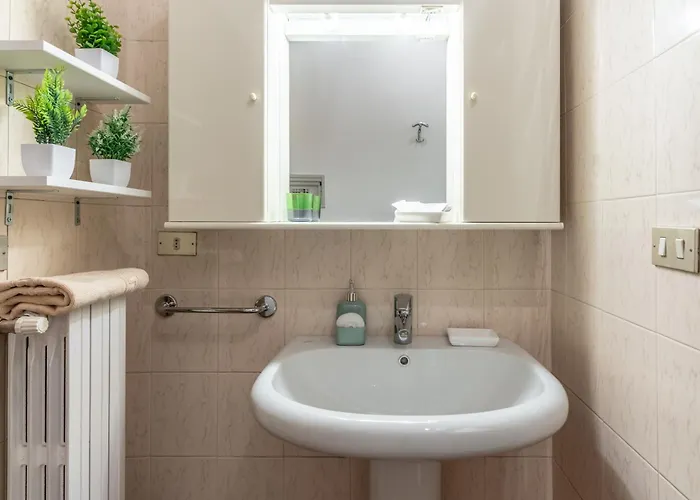 Apartman -near Arena & Parking - Pet Friendly Historical Arena Palace